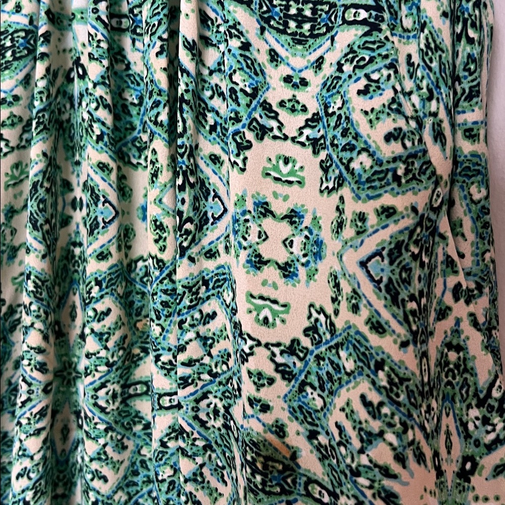 Green Patterned Tunic - Picture 2 of 2